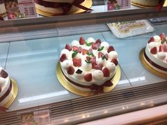 -花花卷卷·鲜食蛋糕(静安久光百货店)