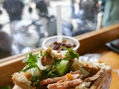 -Bánh Mì Huynh Hoa