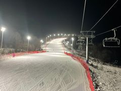 -鳌山滑雪度假区