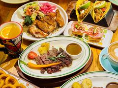 -Famous肥猫墨西哥音乐餐吧(五棵松华熙LIVE店)