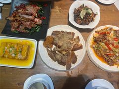 -隔壁老王·家常云南菜(花巷店)