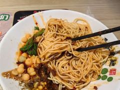 -兵哥豌豆面(雅颂居店)