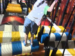 -嗨翻Hi-Fun竞技主题乐园·蹦床团建生日轰趴(荆川 国光1937店)