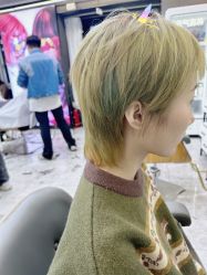 -藤野造型烫发染发