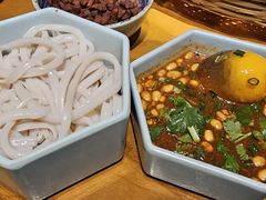 -包整·丝娃娃(一览甲秀楼风景店)