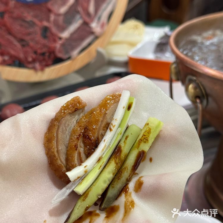 成年人不做选择！铜锅涮肉➕北京烤鸭一桌儿端！