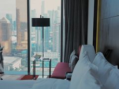 -广州天河希尔顿酒店