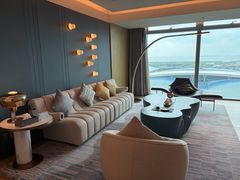 -深圳国际会展中心希尔顿酒店(前海华发冰雪世界店)