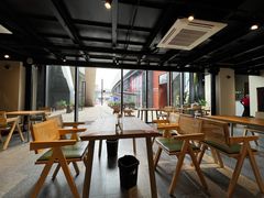 -臻鲜燕海鲜融合餐厅(金陵style店)