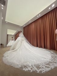 -派丽莫Pellimo原创设计婚纱品牌