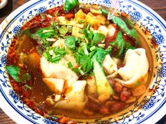 -爆炸头阿姨小四川正宗川味小吃(无任何分店)