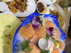 -青瓦餐厅·生鱼片·韩园烤肉(西塔店)