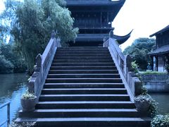 -鲁镇
