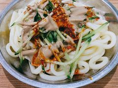 麻酱凉皮-清真老铁家灌汤包