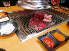 -肉甲韩国木炭烤肉(新壹街1店)