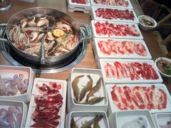 -来龍儿鲜切牛肉自助老火锅