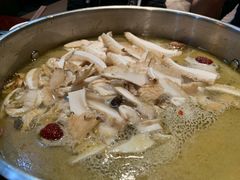 -野菌皇海景野生菌火锅(滨海大道店)