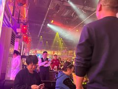 -喜鹊音乐酒馆(西街店)