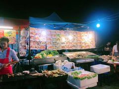 -周日夜市