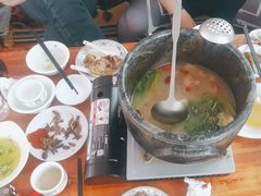 -鲁朗边巴次仁农家石锅