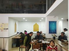 大堂-草桥清真牛肉锅贴扁食店