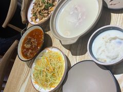 -叁煨蹄花·下饭盐帮菜(人民广场店)