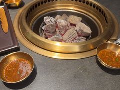 -铭牛烧肉·和牛海鲜自助(高新月牙湖店)