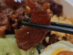 鲜芹牛筋腩饭-信行丰炖品皇店(光孝路店)