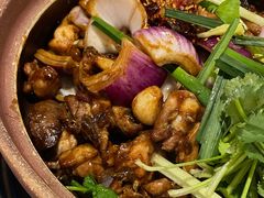 -胡须佬鸡煲四季火锅店(石厦西村直营店)