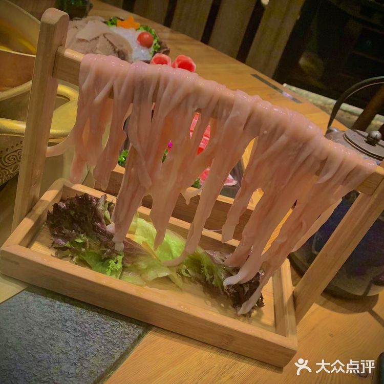 凑凑火锅🍲太火了吧🔥，今天来拔草