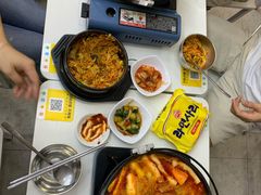 至尊牛肉石锅拌饭豪华套餐-朴鲸家正宗韩国料理(福田店)