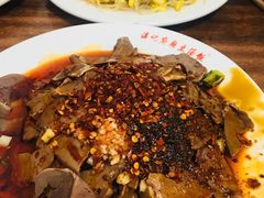 凉拌心肺-温记府廟豆汤饭·始于1955年(海椒店)