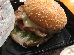 -The Habit Burger Grill 哈比特汉堡(复兴soho店)