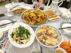 -汗腾格里·风味餐厅(新疆驻京办店)