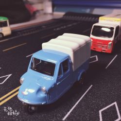 -逝水玩具折扣店