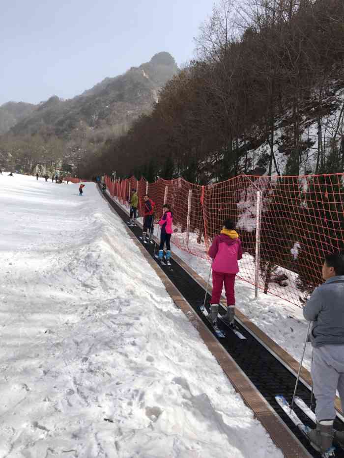 翠山滑雪场图片