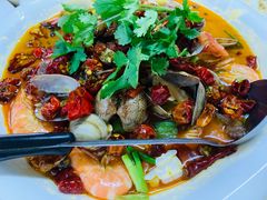特色水煮三鲜-美味海鲜大排档(明发美食地标店)