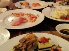 托尼洛•兰博基尼酒店-闻泰花园酒店
