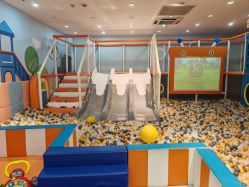 -爱婴室(上海浦建路店)