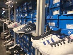 -五环Outlets(高新工厂店)