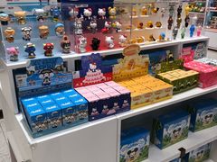 -泡泡玛特POPMART(蓝色港湾店)