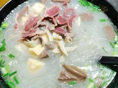 老鸭粉丝汤-大龙汤包