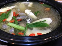 乌骨鸡煲-妈妈的味道(和顺古镇店)