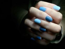 -一笔绣狂草美甲坊