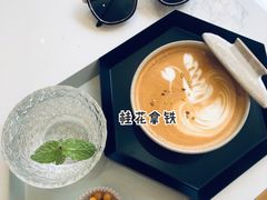-茶是一枝花泡茶店