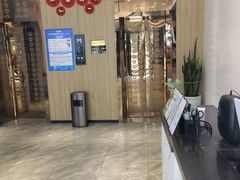 -大连米朵精选酒店(人民路港湾广场地铁站店)
