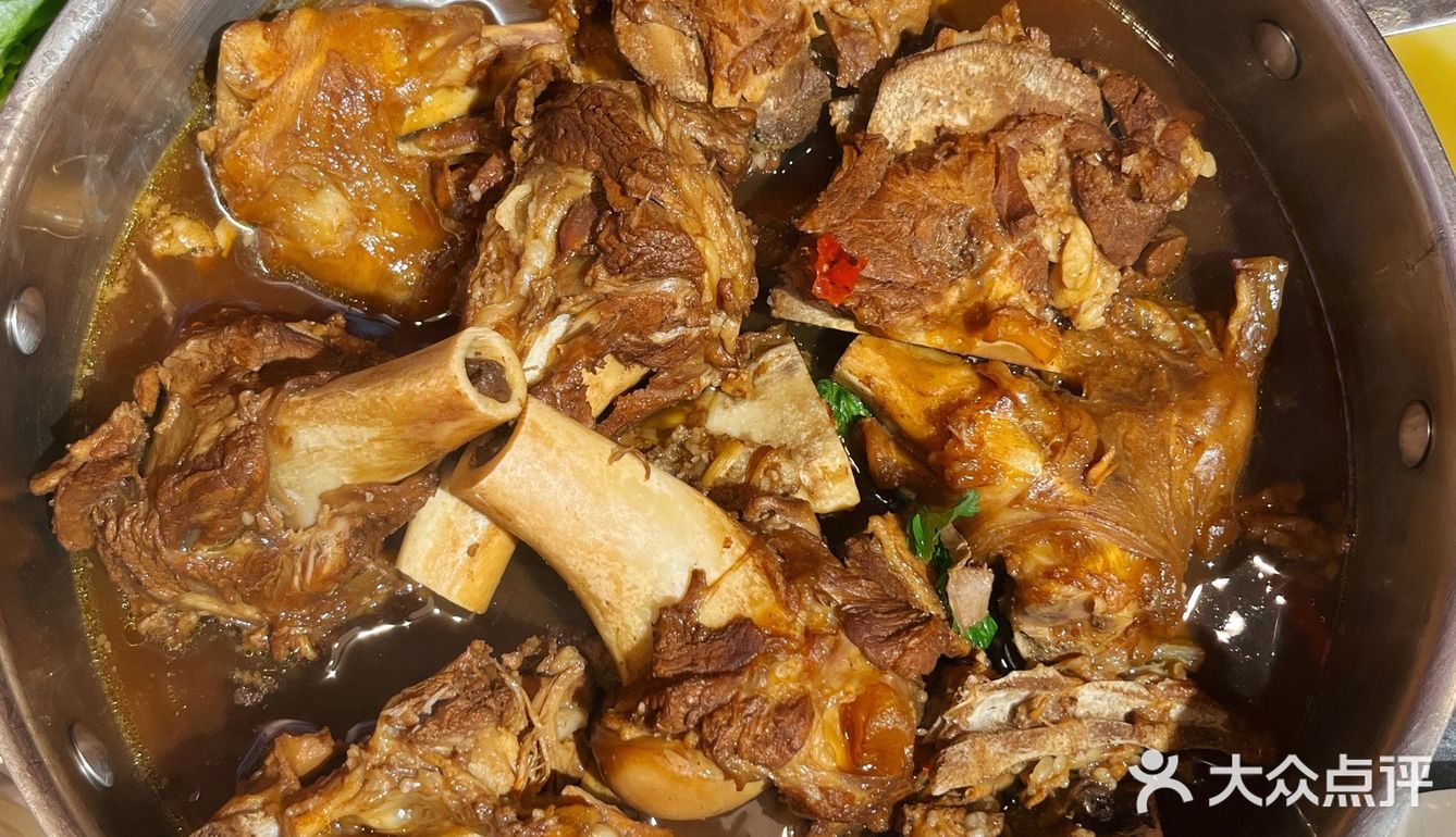 北京探店|可以吸骨髓的羊棒骨果然又香又滋补！  