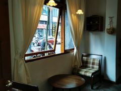 靠窗位-Ginko银子(青龙街店)