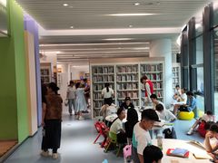 -广州市白云区图书馆