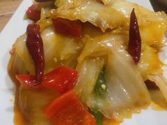 酸辣白菜-嘉峪关伊俩寺烤肉店